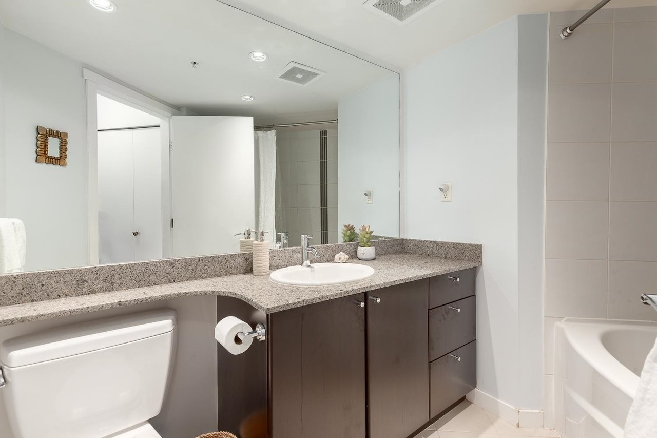 301-701 Klahanie Drive, Port Moody