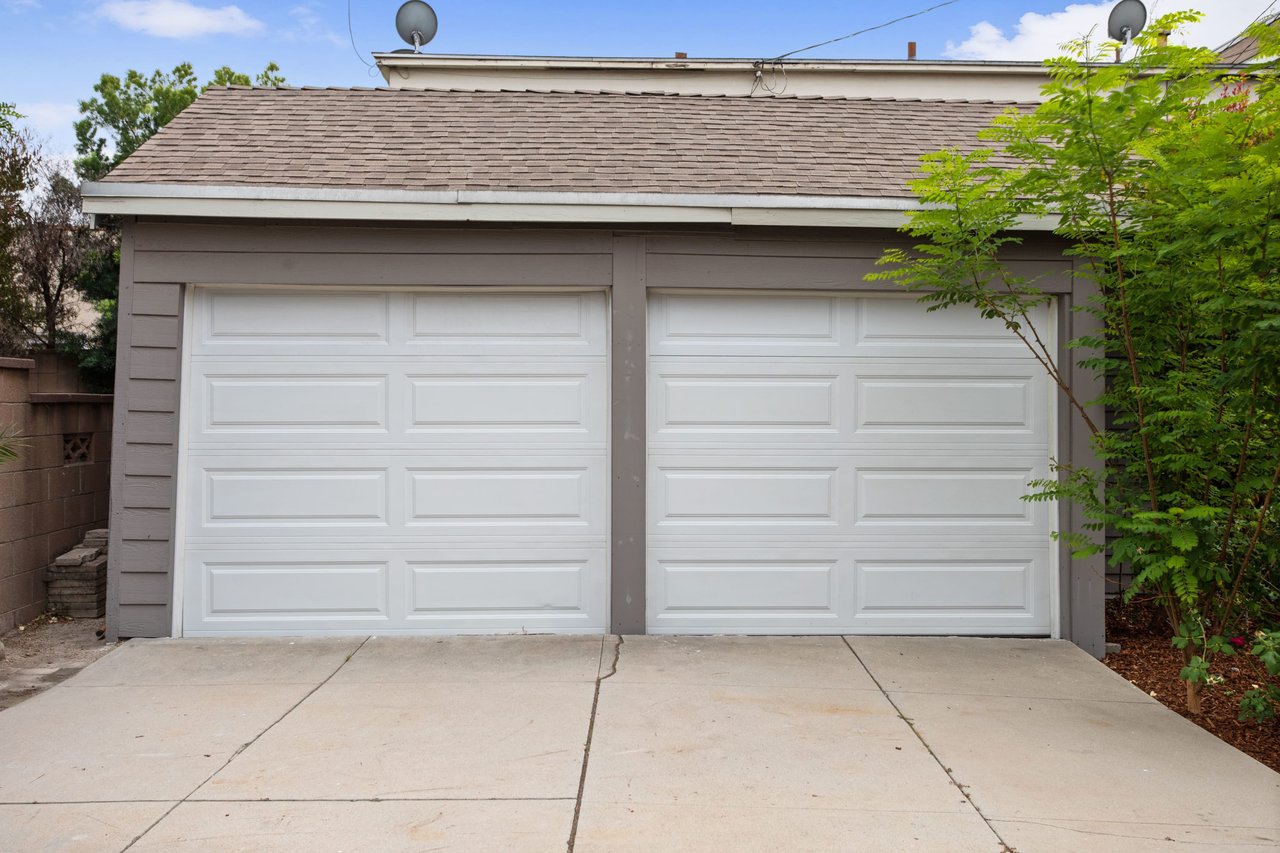 A Beautifully Preserved Craftsman in Glendale 