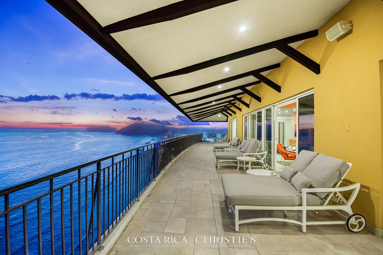 Vista Las Palmas Penthouse