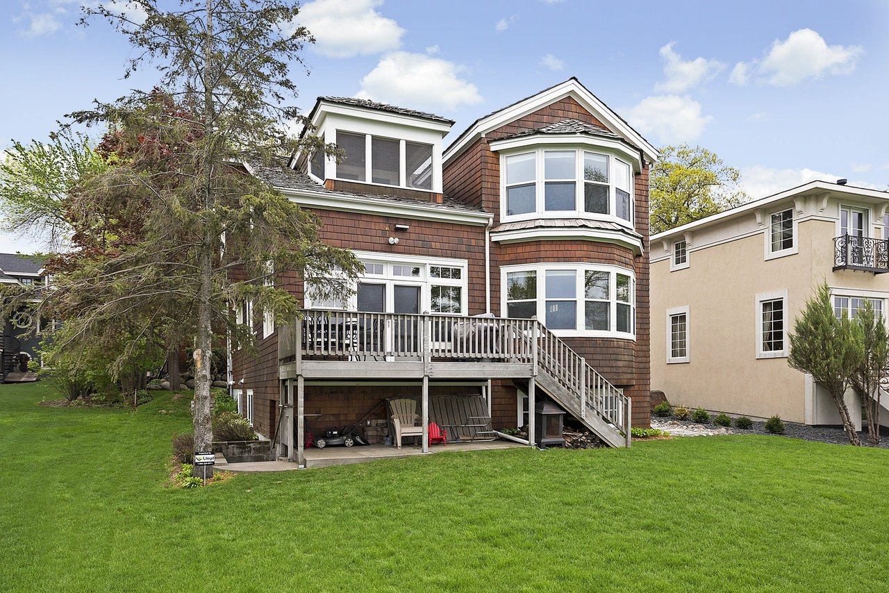 4265 Cottonwood Lane, Deephaven