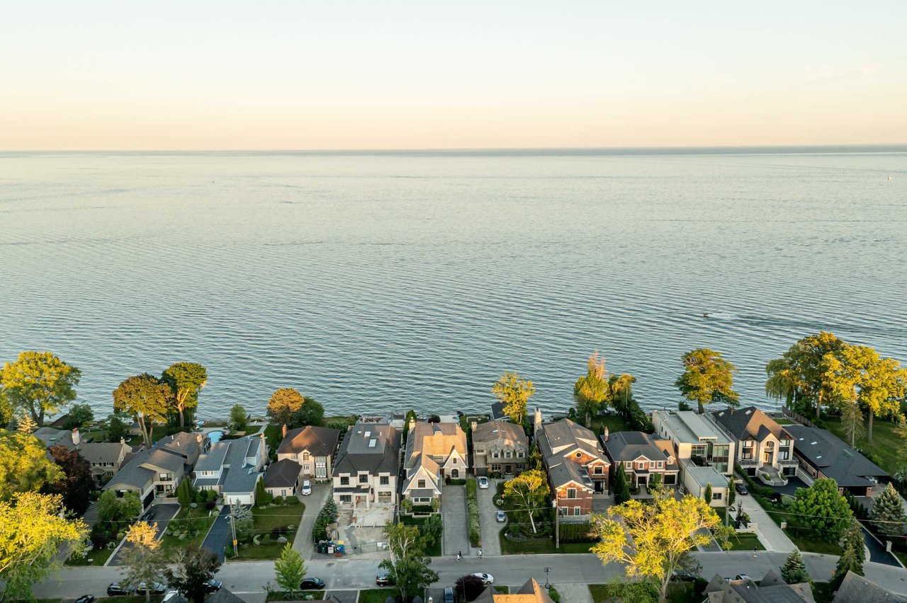 Modern Lakefront Estate in Port Credit