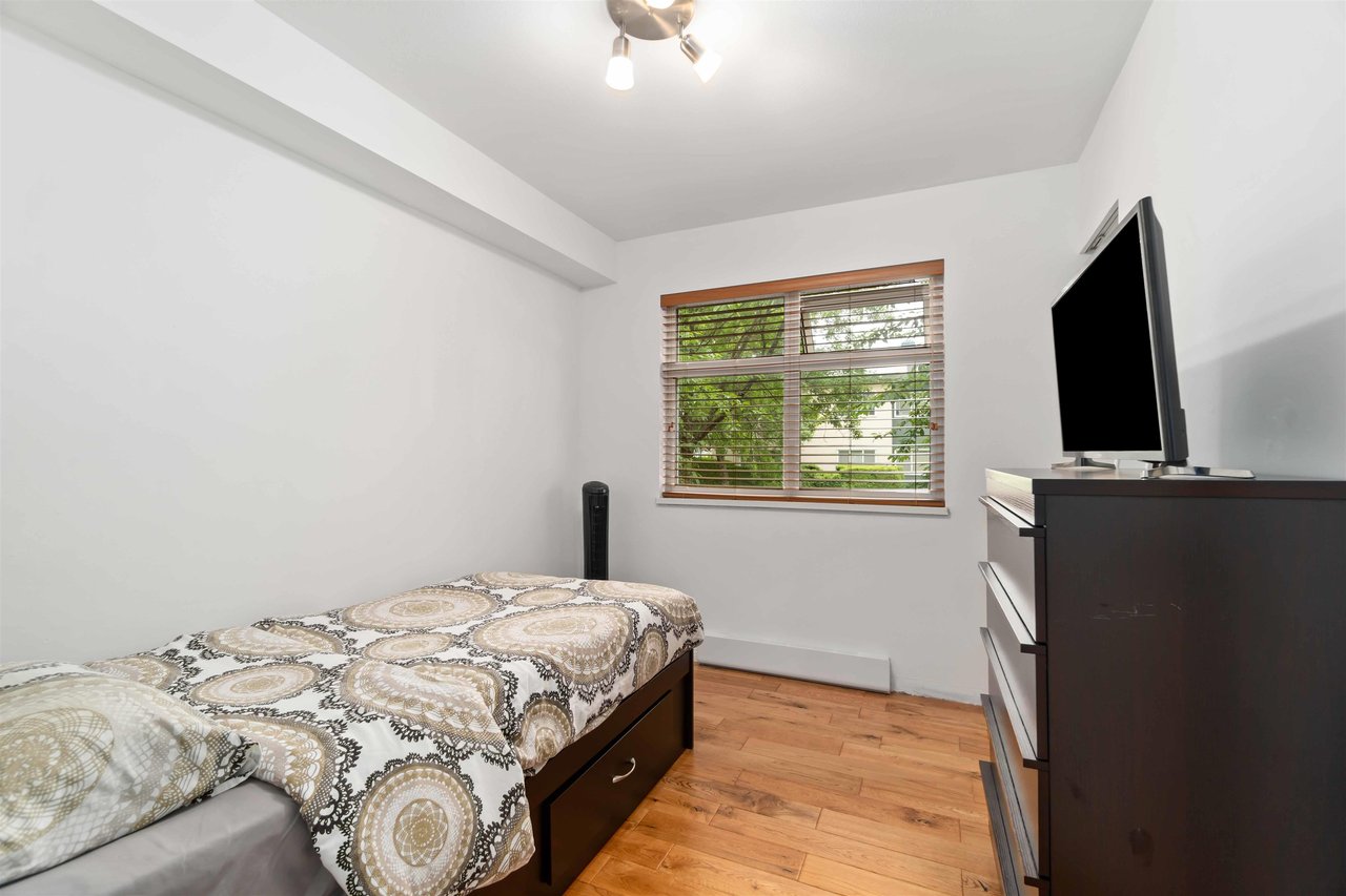 204-1099 W 71st Ave