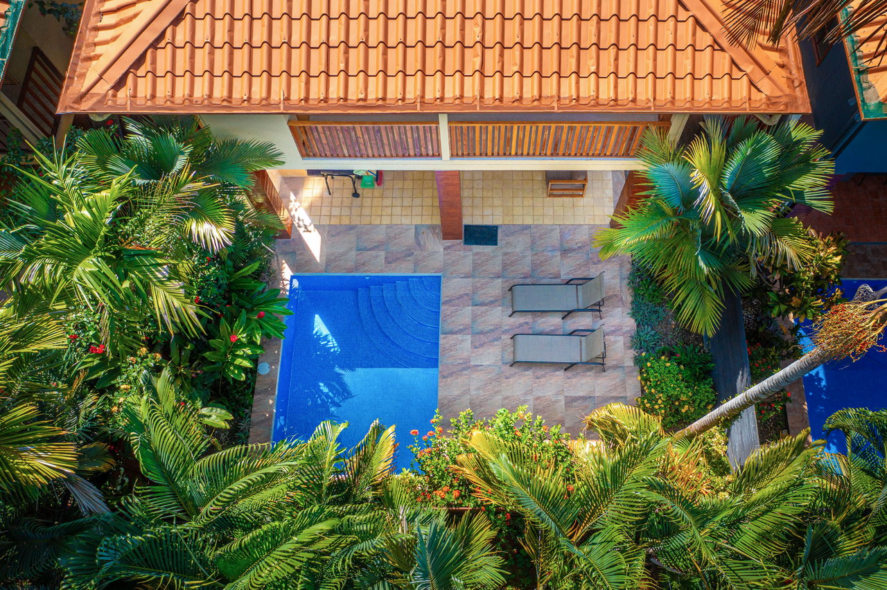 Villa del Sol: Steps To The Beach With A Private Pool