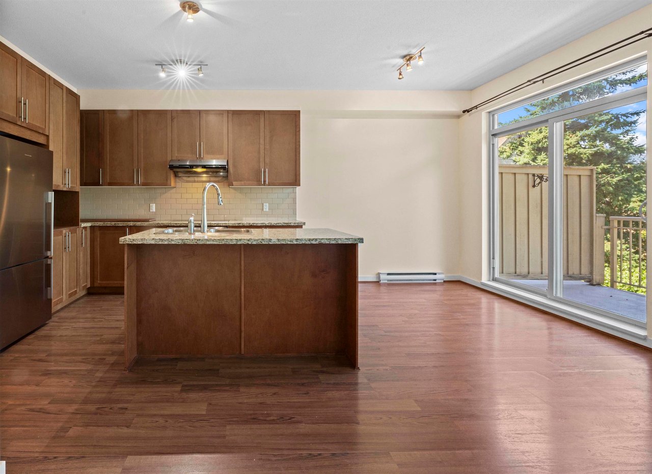 74-2738 158 St