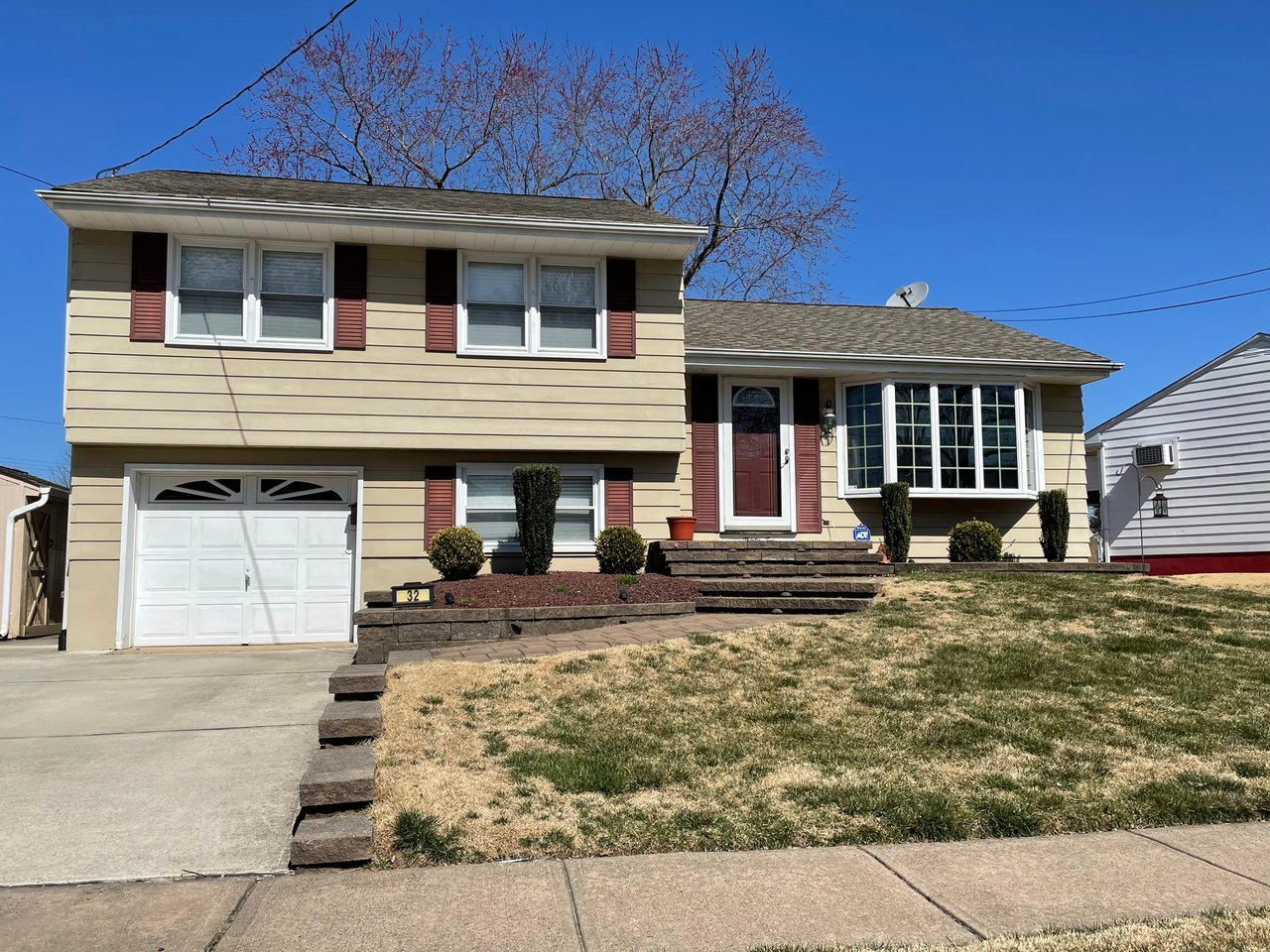 32 Dailey Dr