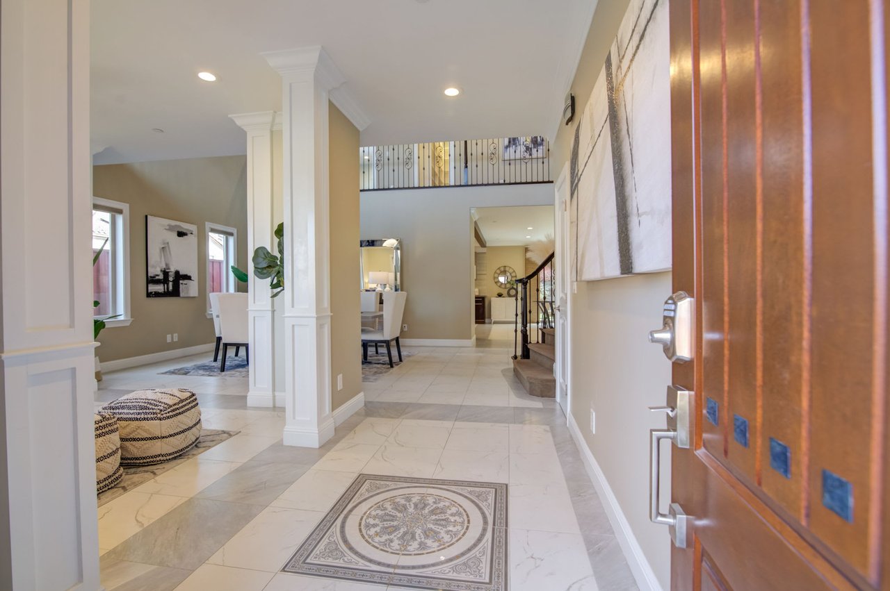 3902 Mars Court