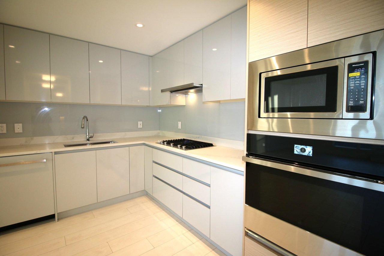 603-3538 Sawmill Cres