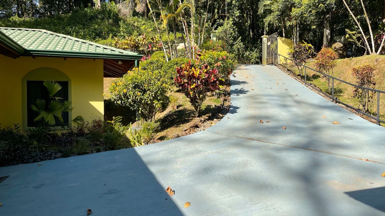 Private Ocean View Estate, Ojochal, Puntarenas