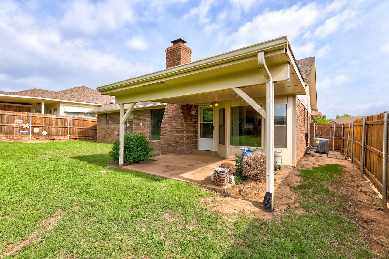 1205 Windsor Place