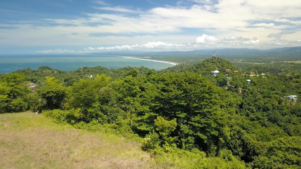 205 Acre Ranch W. Unsurpassed Ocean Views Right in Manuel Antonio!