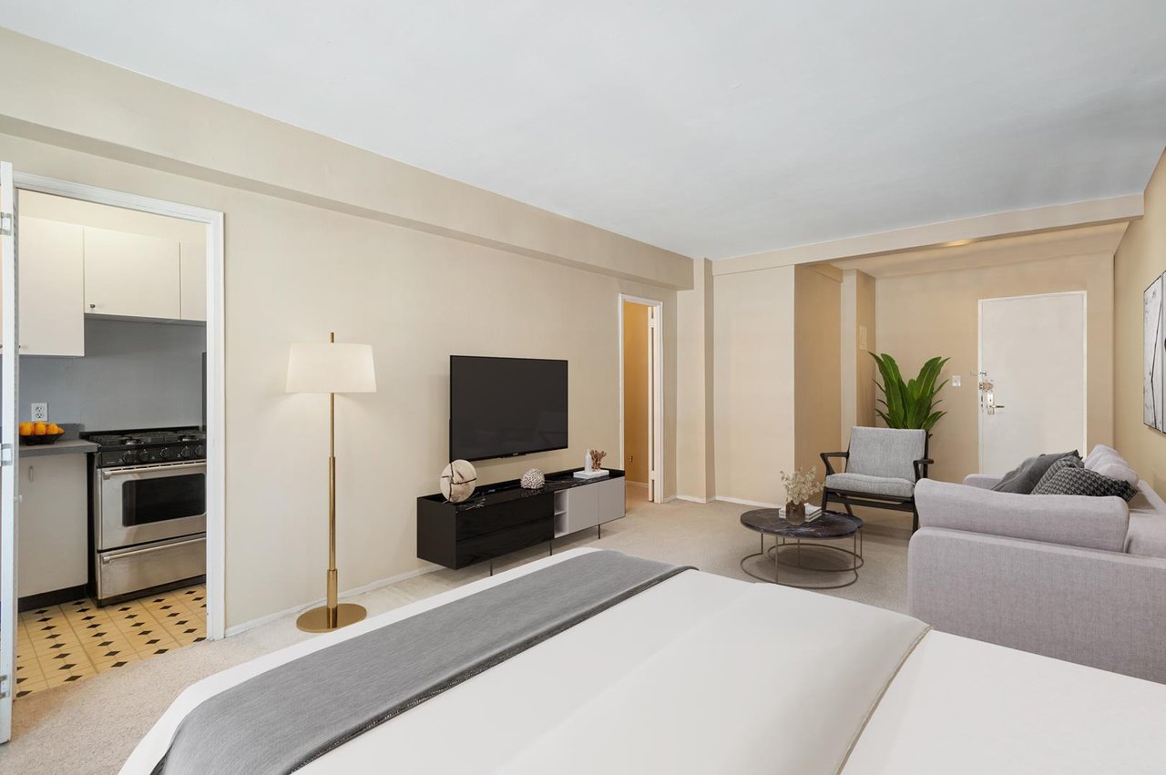 315 East 69th Street, Apt 10-M