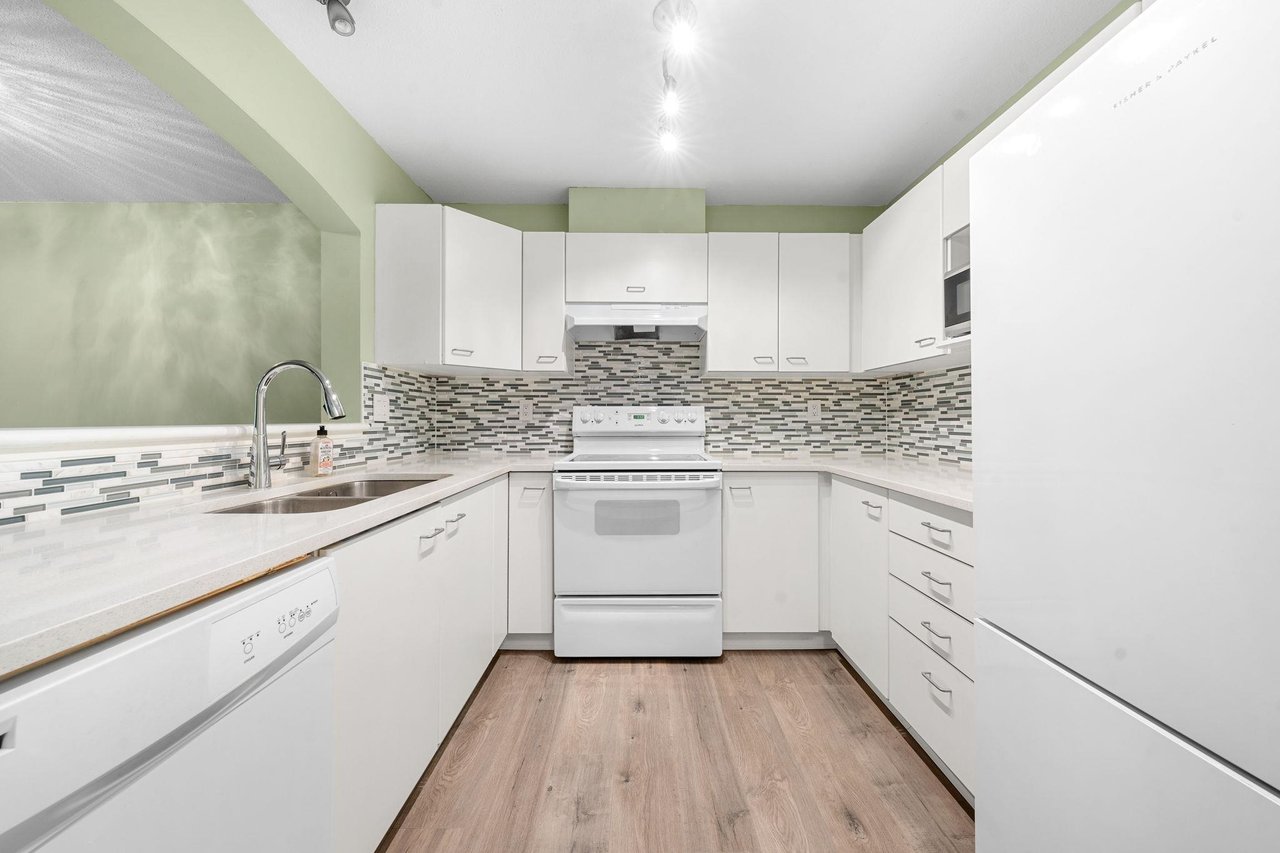 432-1252 Town Centre Blvd