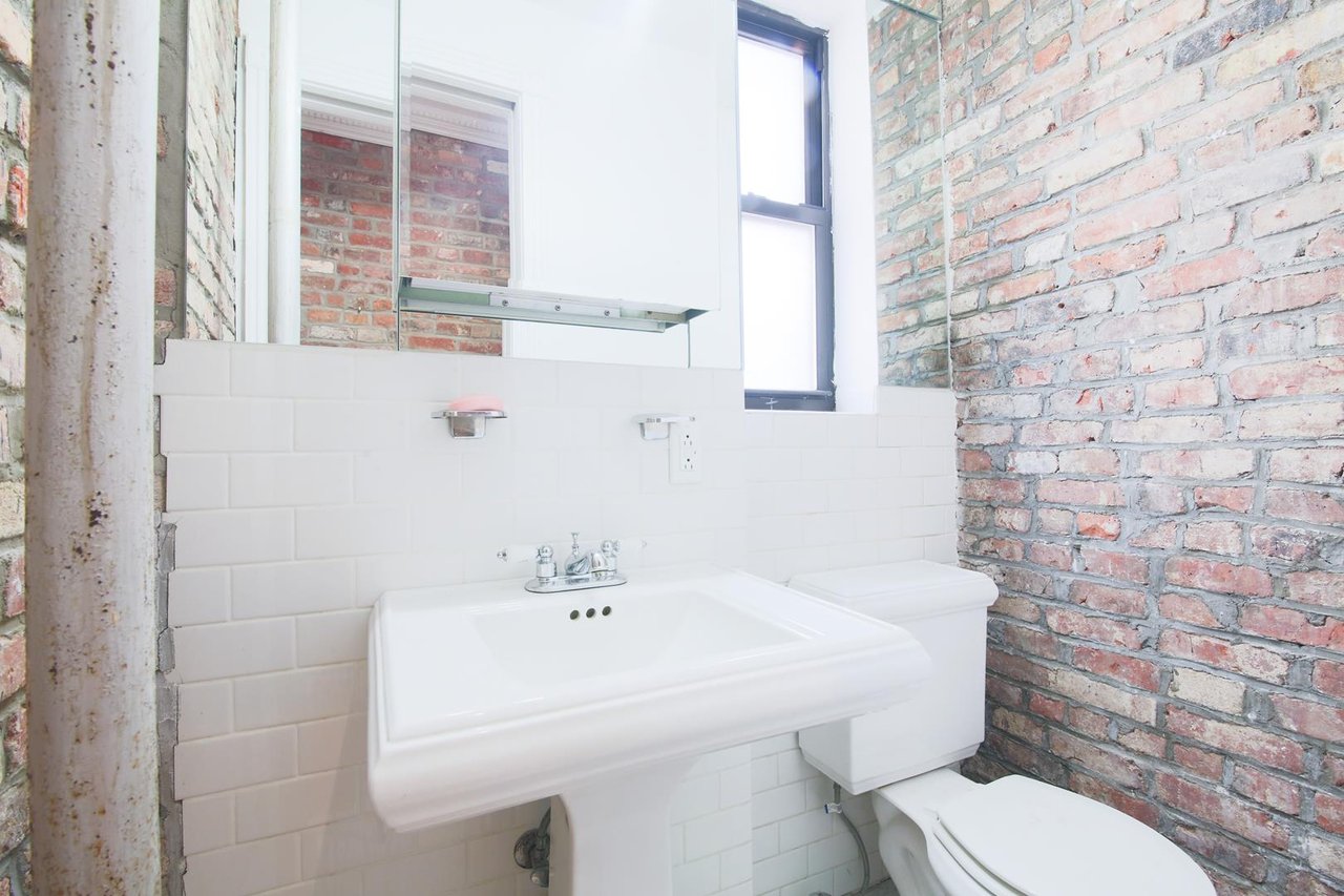 107 Christopher Street, Apt 15