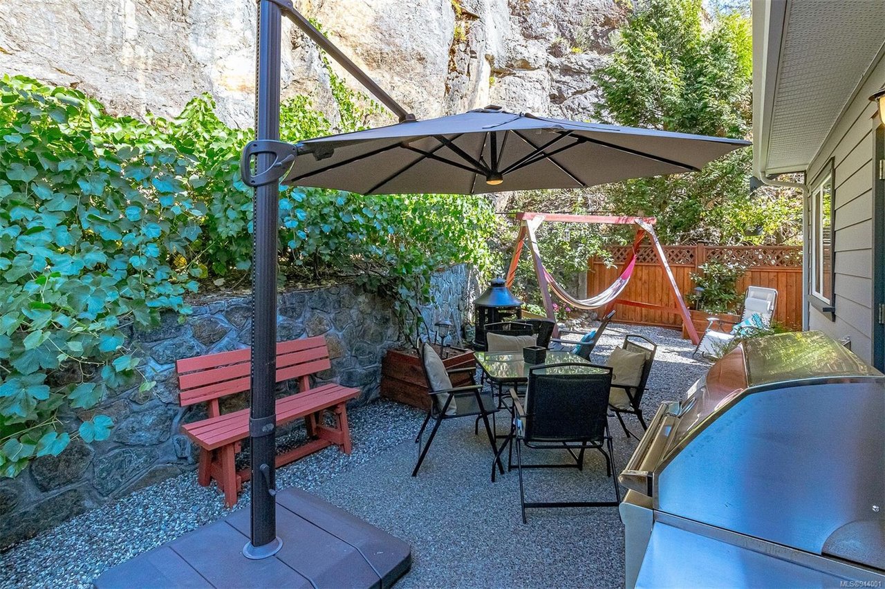 577 Kingsview Ridge