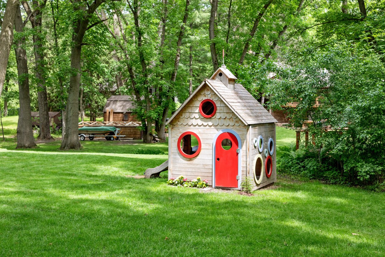 Here It Is! Close in Wayzata Home with Every Amenity!