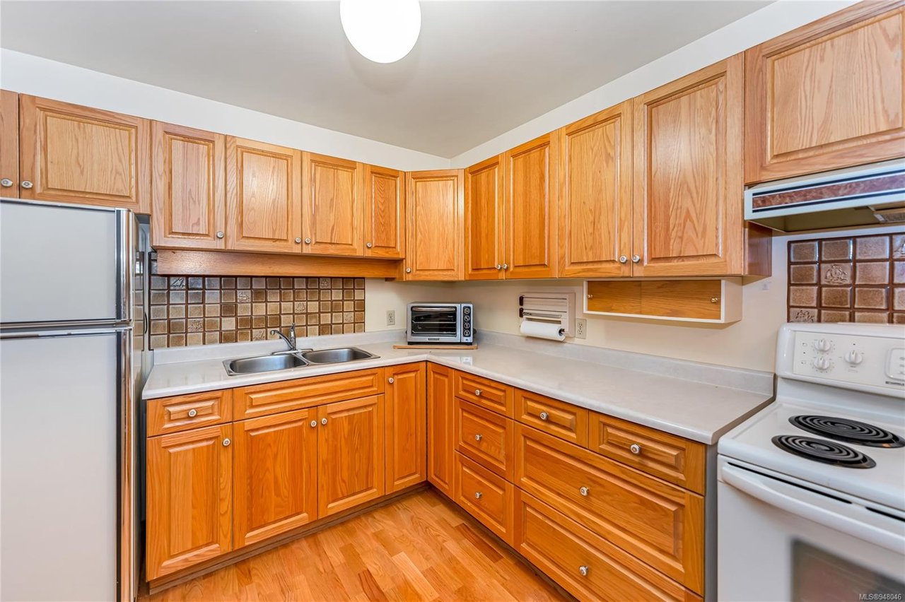 202-71 Gorge Rd