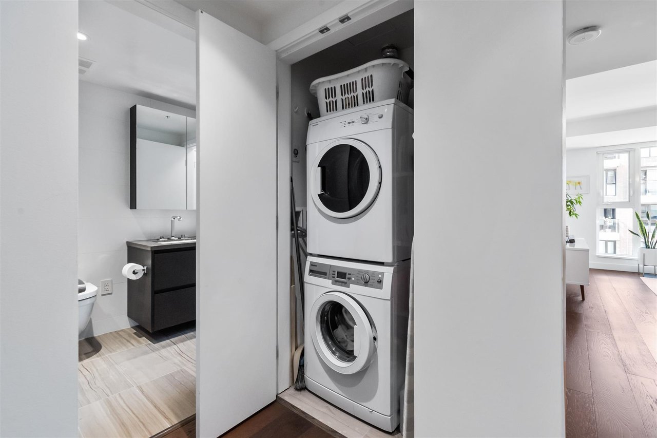 602-1561 W 57th Ave