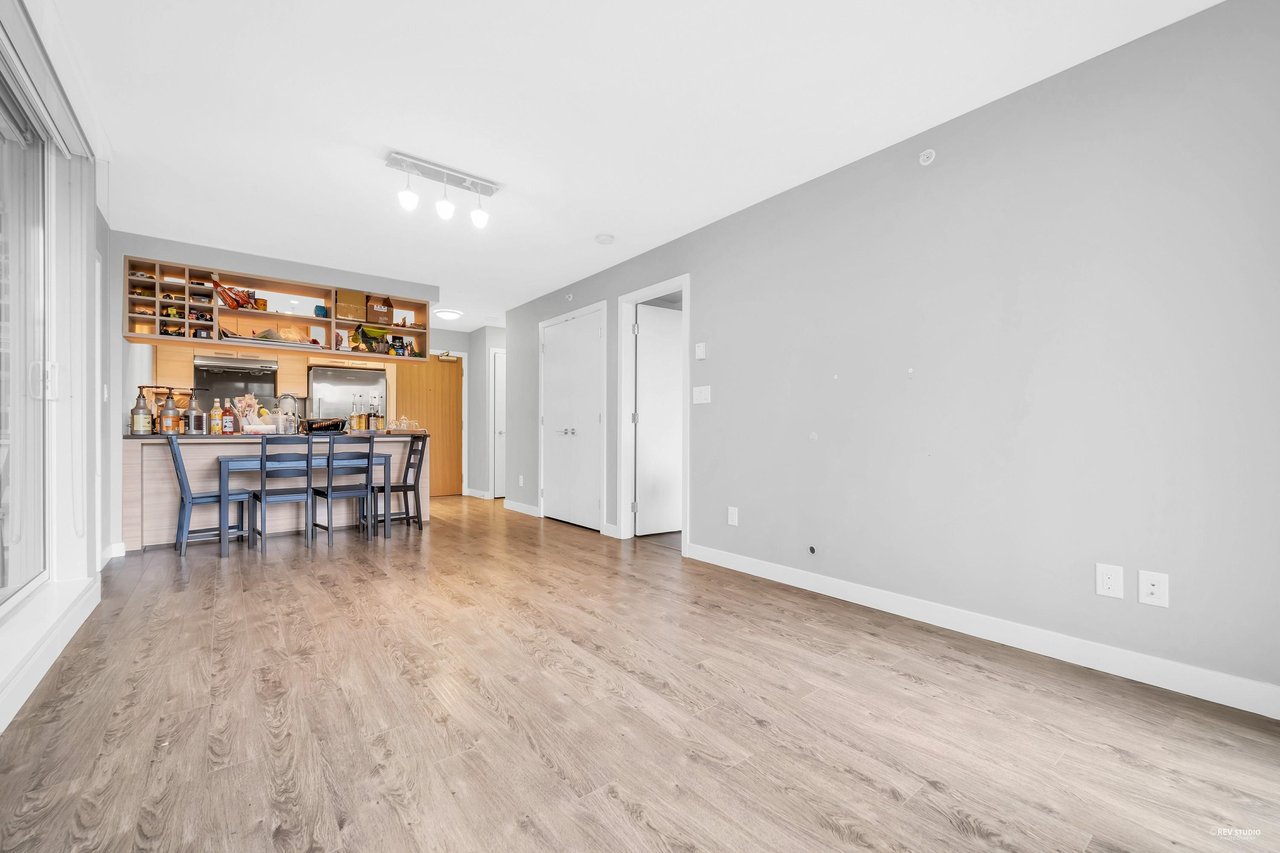 513-6188 No. 3 Rd