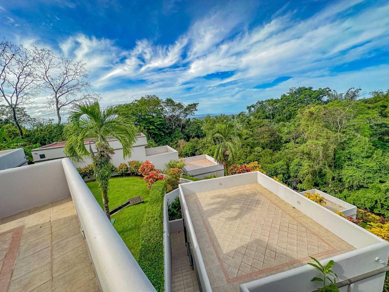 Secure Gated Villa Community, Ojochal, Puntarenas
