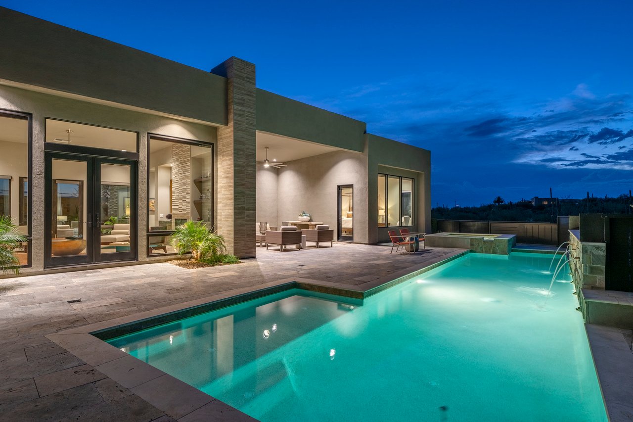 8005 N Barrel Cactus Drive
