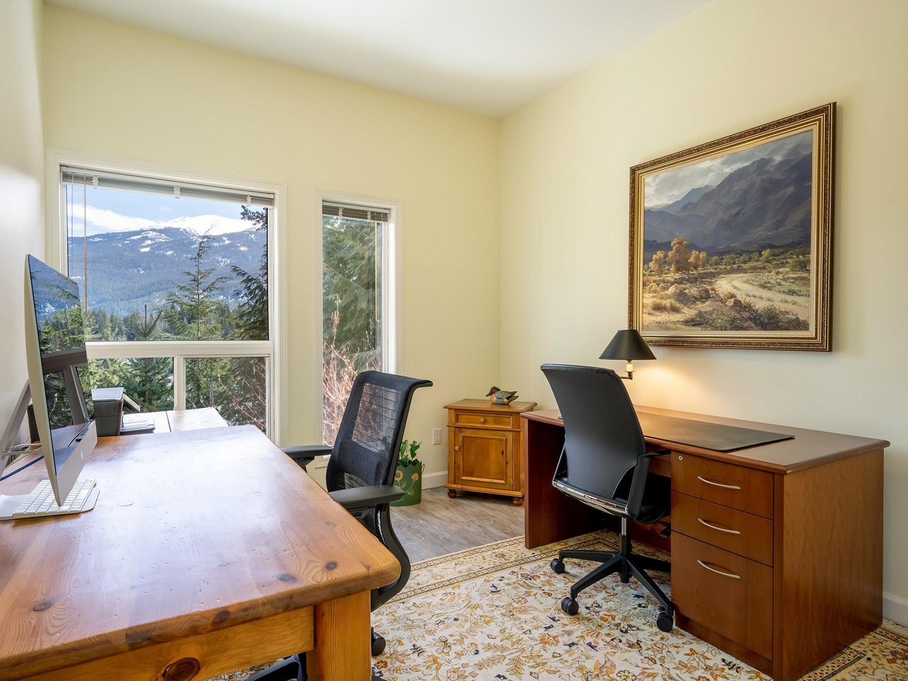 9-3554 Falcon Cres
