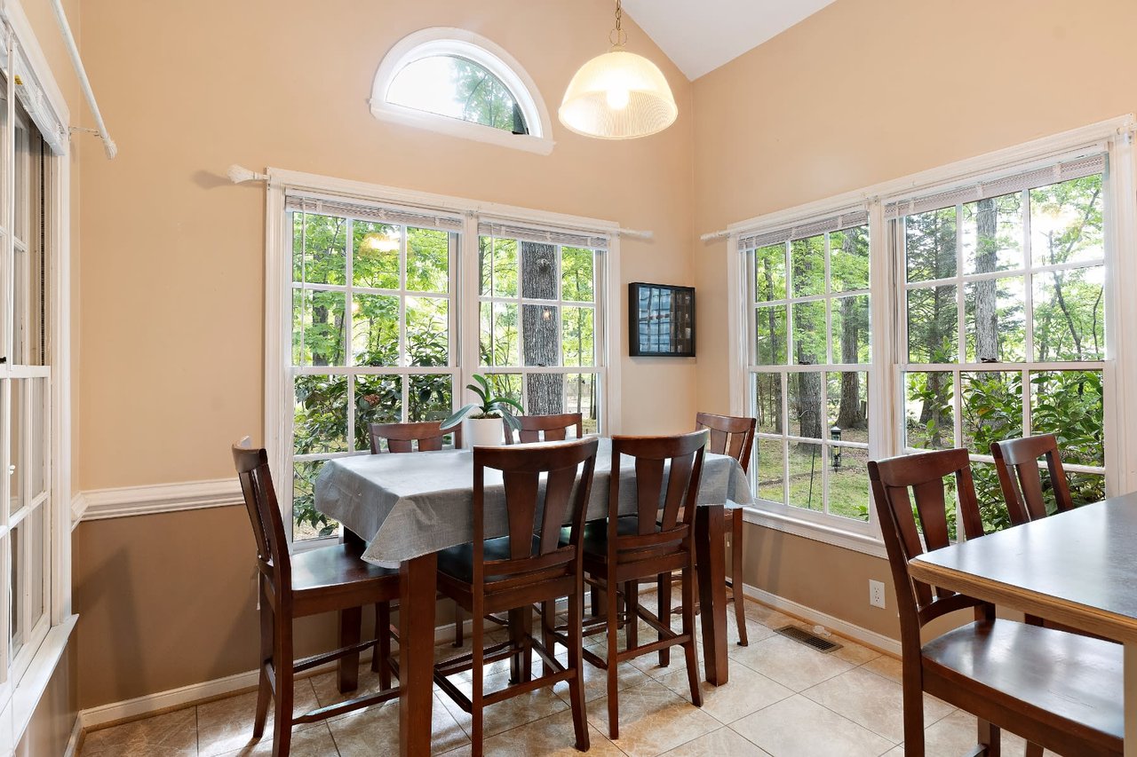 6007 Oak Landing Drive