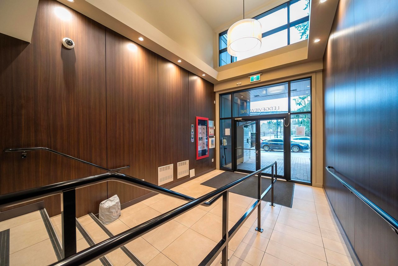 410-11077 Ravine Rd
