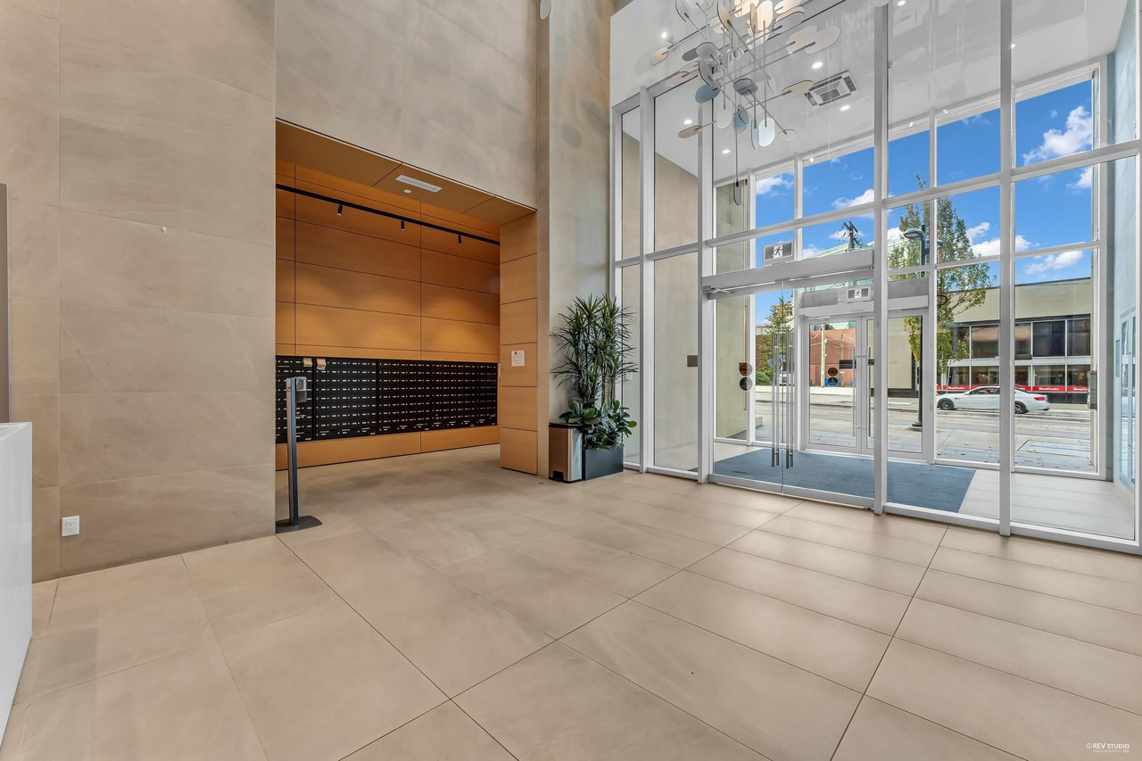 1101-6000 Mckay Avenue, Burnaby