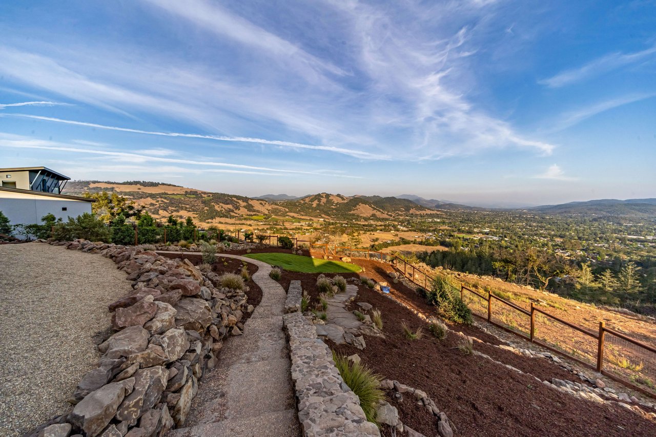 3927 Rincon Ridge Drive