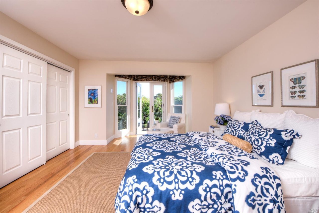 Charming Waterfront Property with Private Boat Dock- Represented Seller