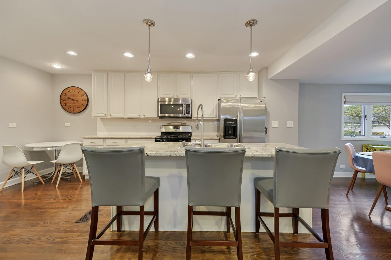 Here Is The Western Springs Home You Have Been Waiting For