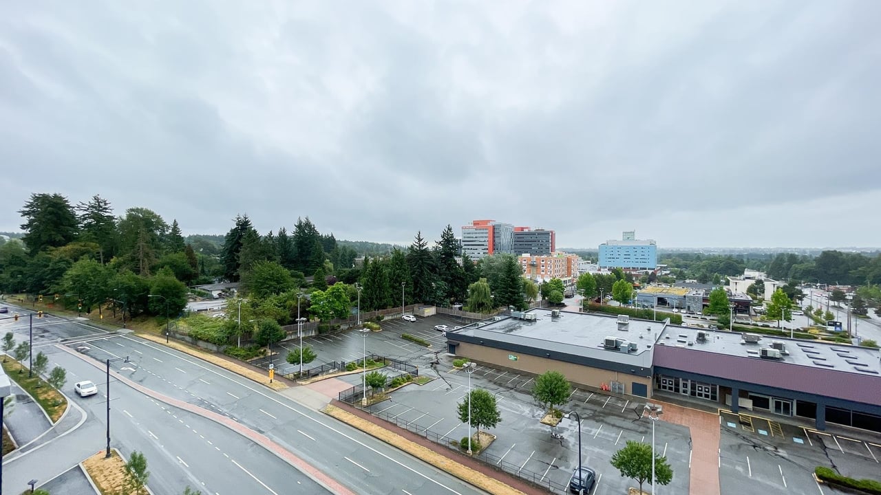 812-13615 Fraser Hwy