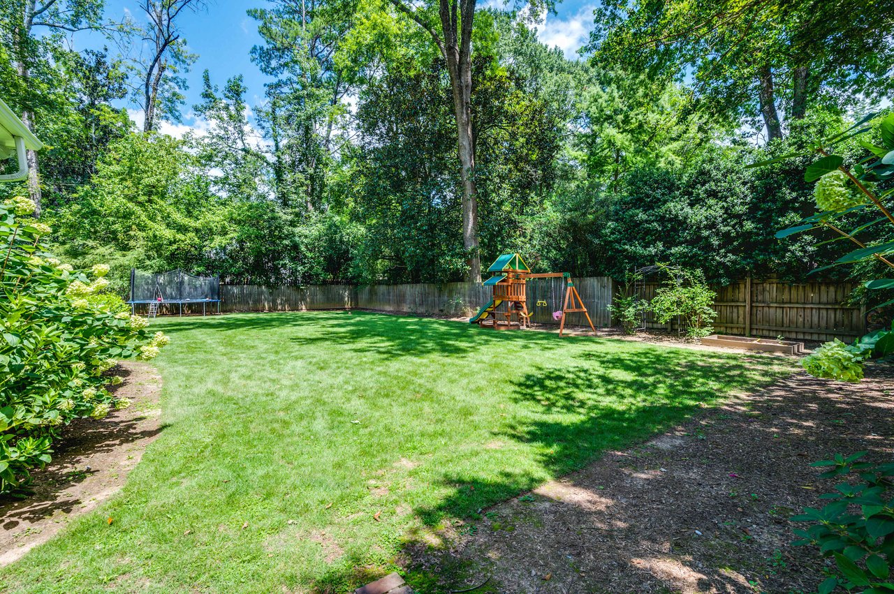 311 Broadland Rd NW