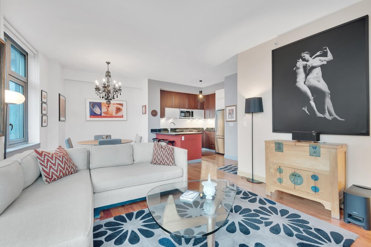 100 Jay St, #8A