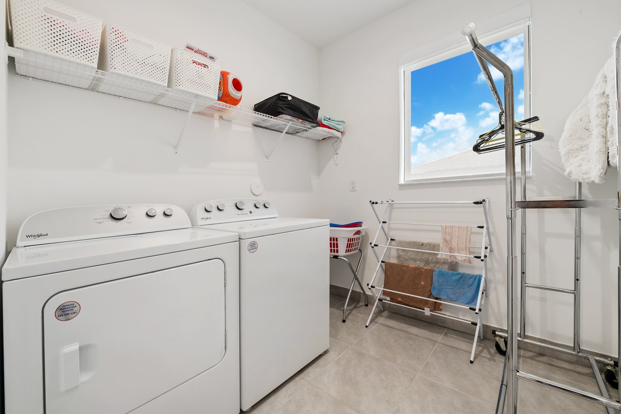 8118 NW 46th Terrace