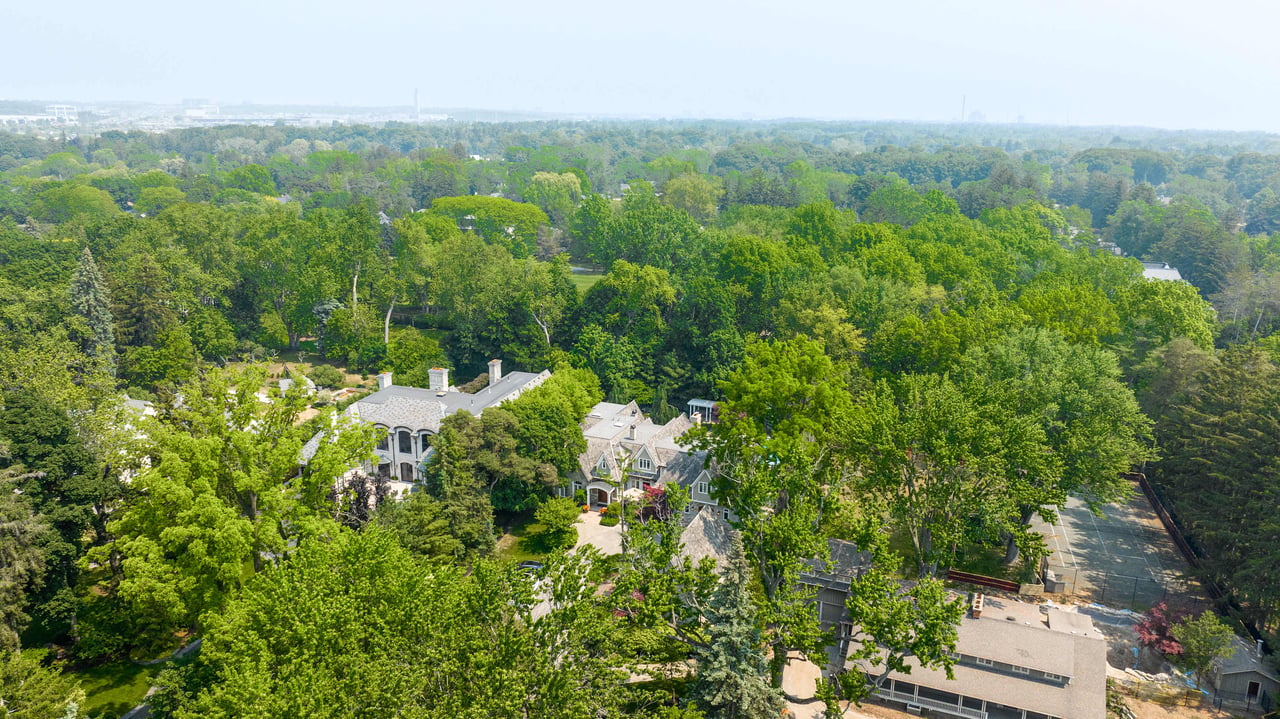 Ranch Inspired Estate in Oakville 