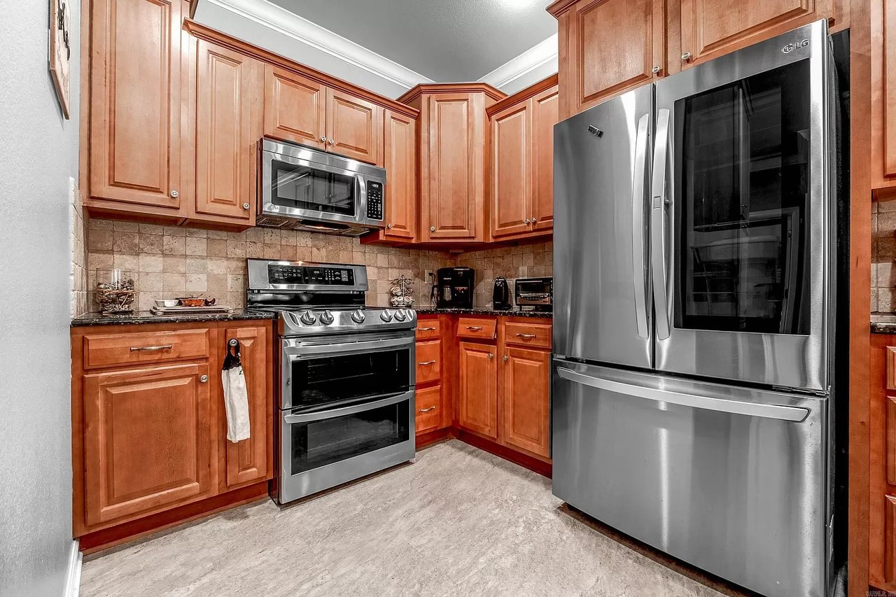 104 Clearwater Ct #C