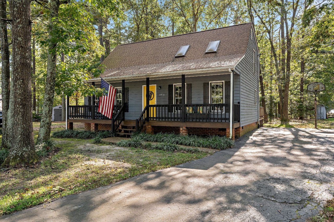 8914 Playground Circle