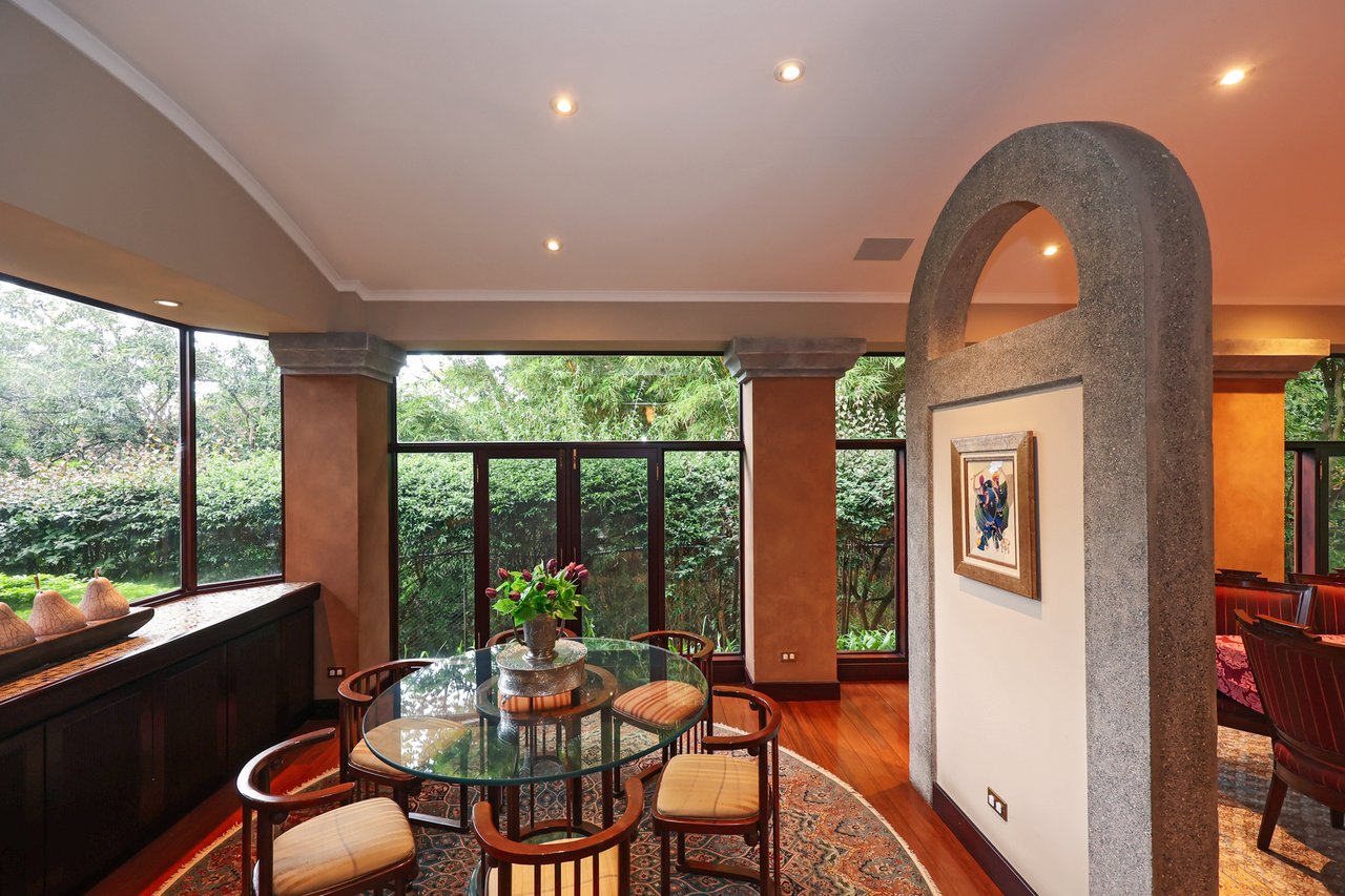 European Estate Pool Villa, Escazu, San Jose