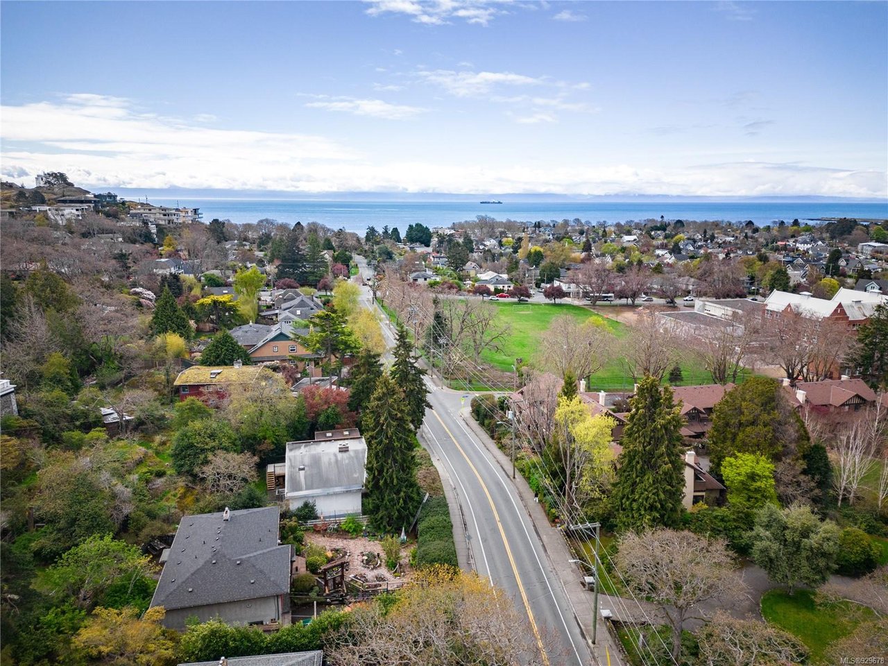 563 Foul Bay Rd