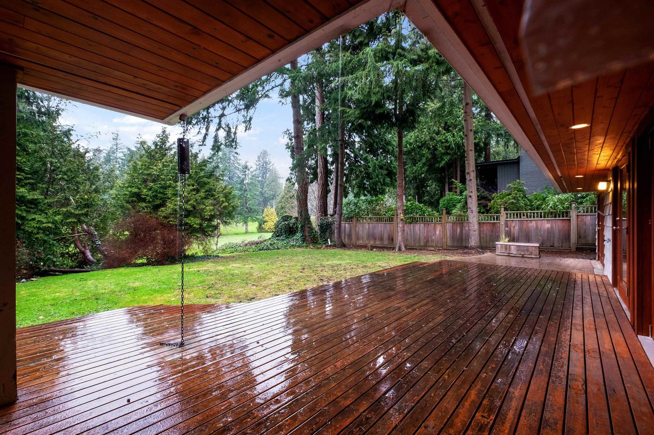 6060 Marine Dr