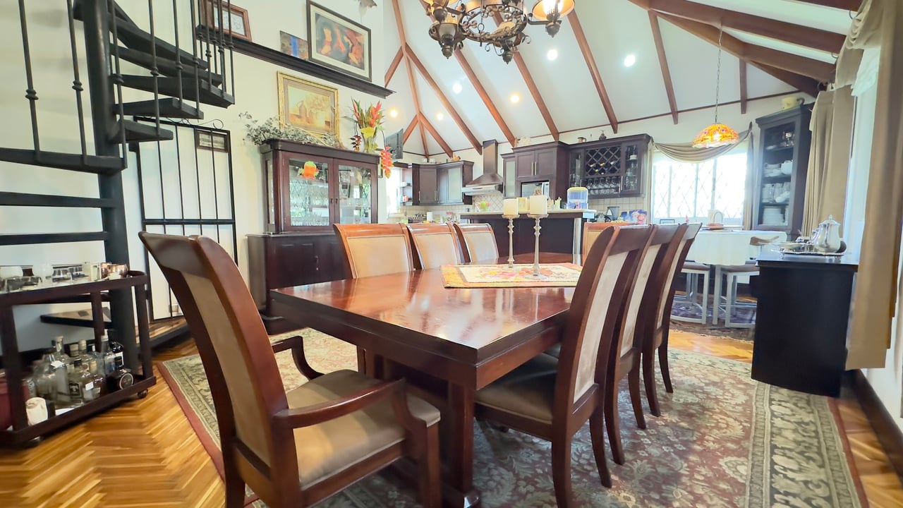 Colonial Gated Forest Home, Curridabat, San Jose