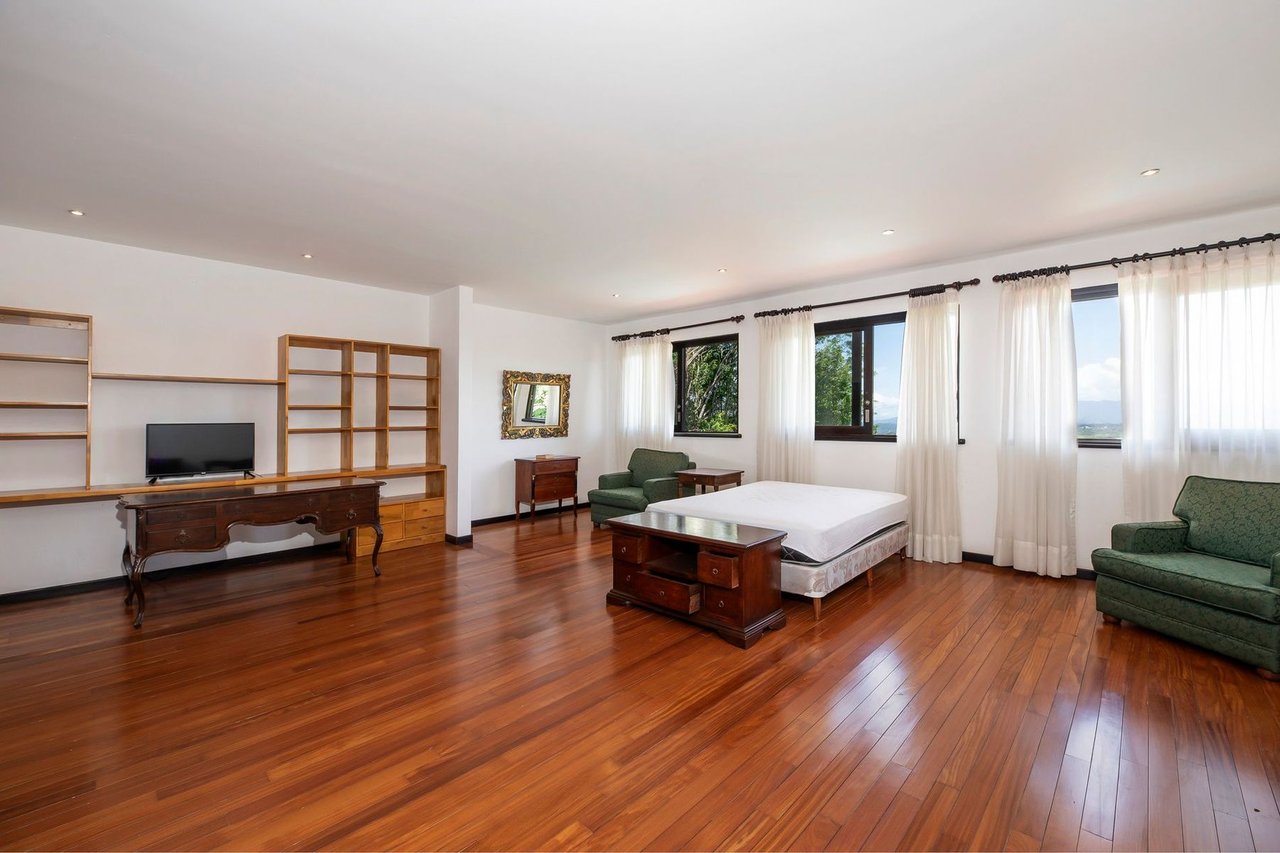 Luxury Villa, Santa Ana, San Jose