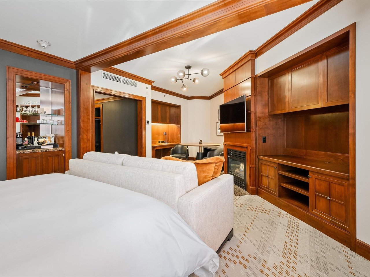 518-4591 Blackcomb Wy