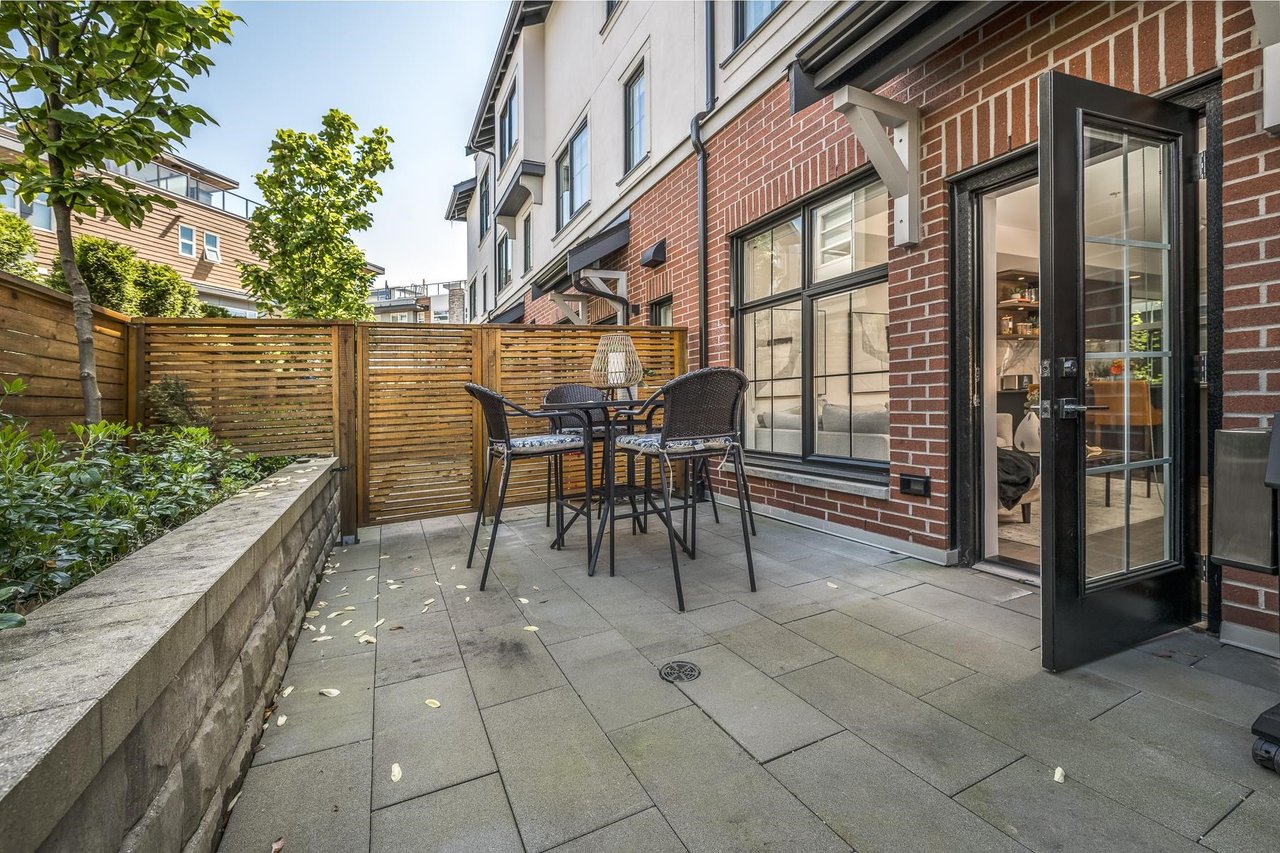 137-2070 Curling Road, North Vancouver