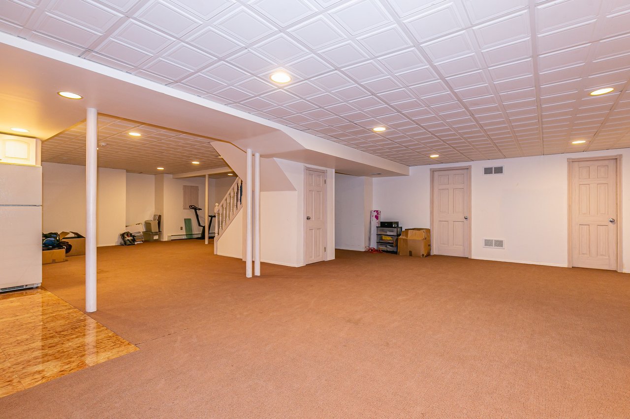 50 Juniper Lane, Muttontown