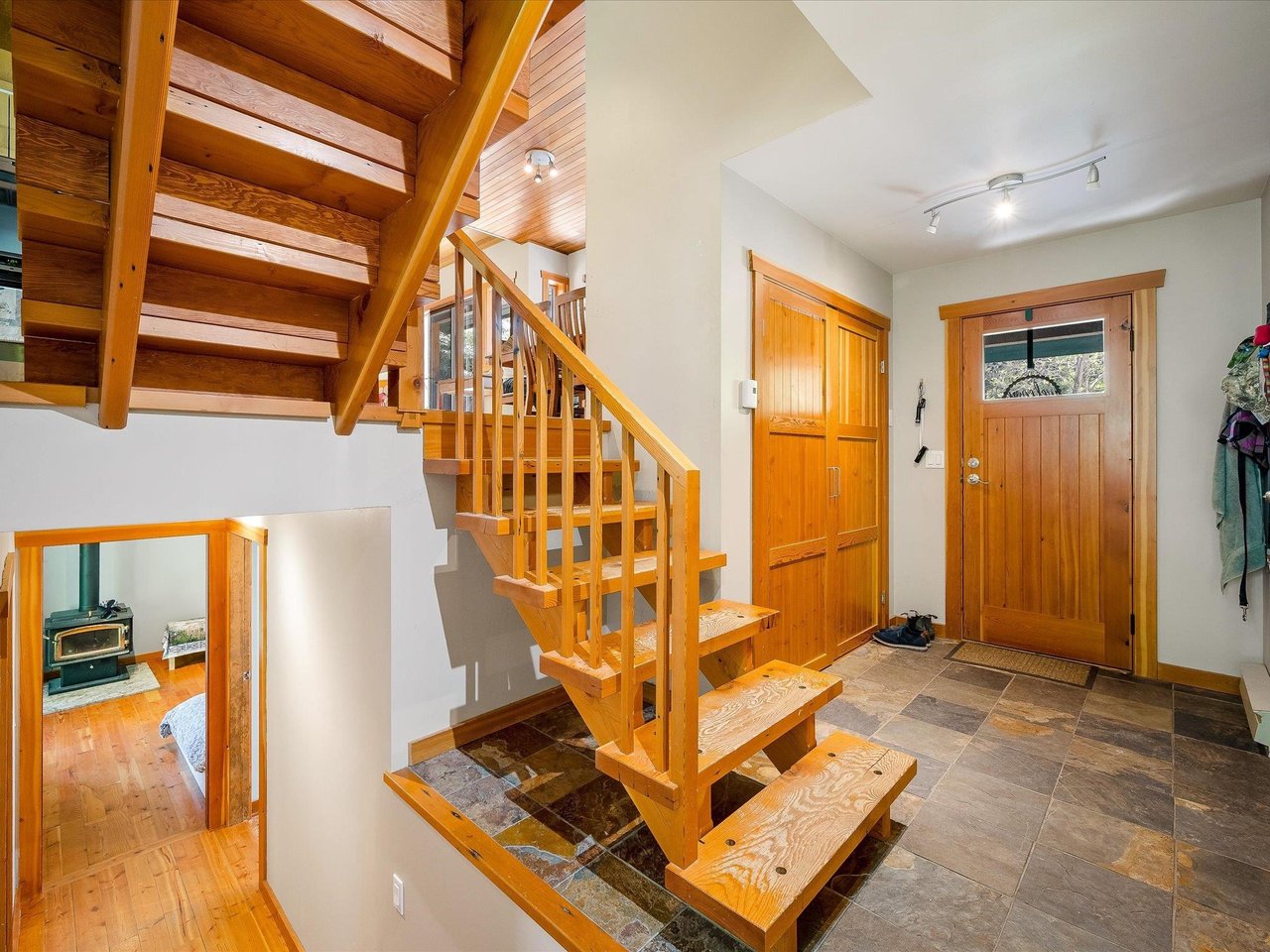 1349 Elmwood Dr
