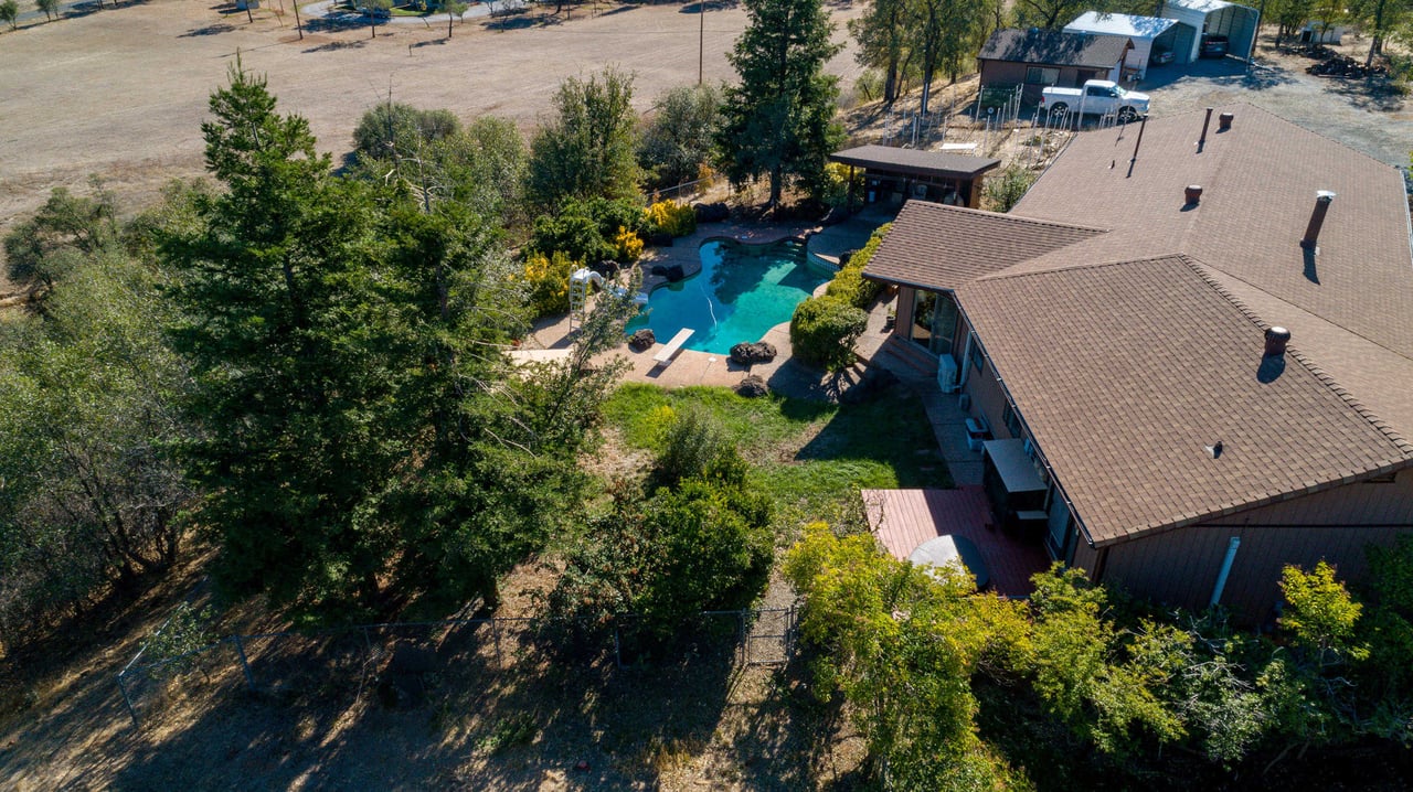 9057 Stillwater Rd