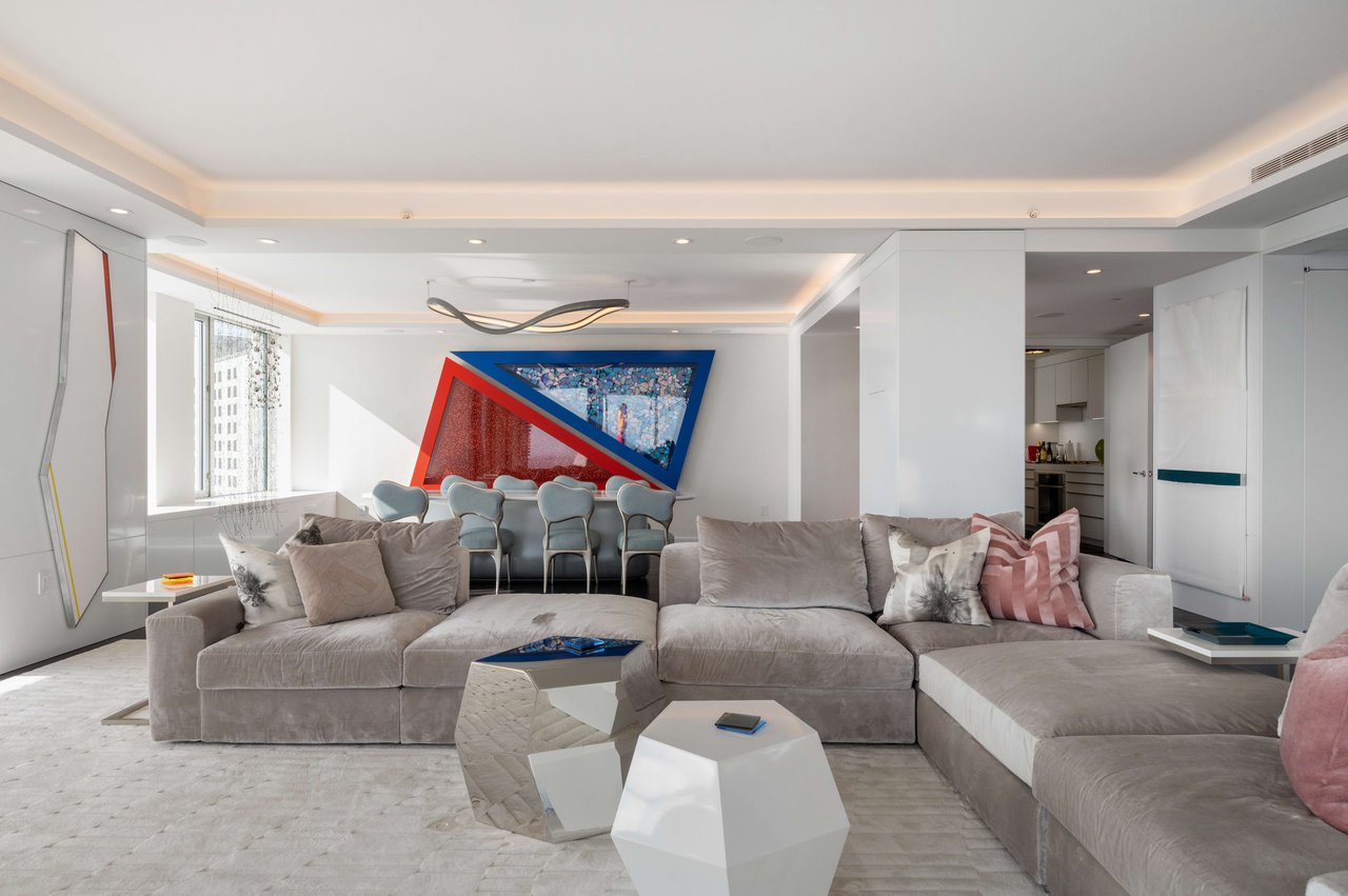 St. Regis Residence 30CD
