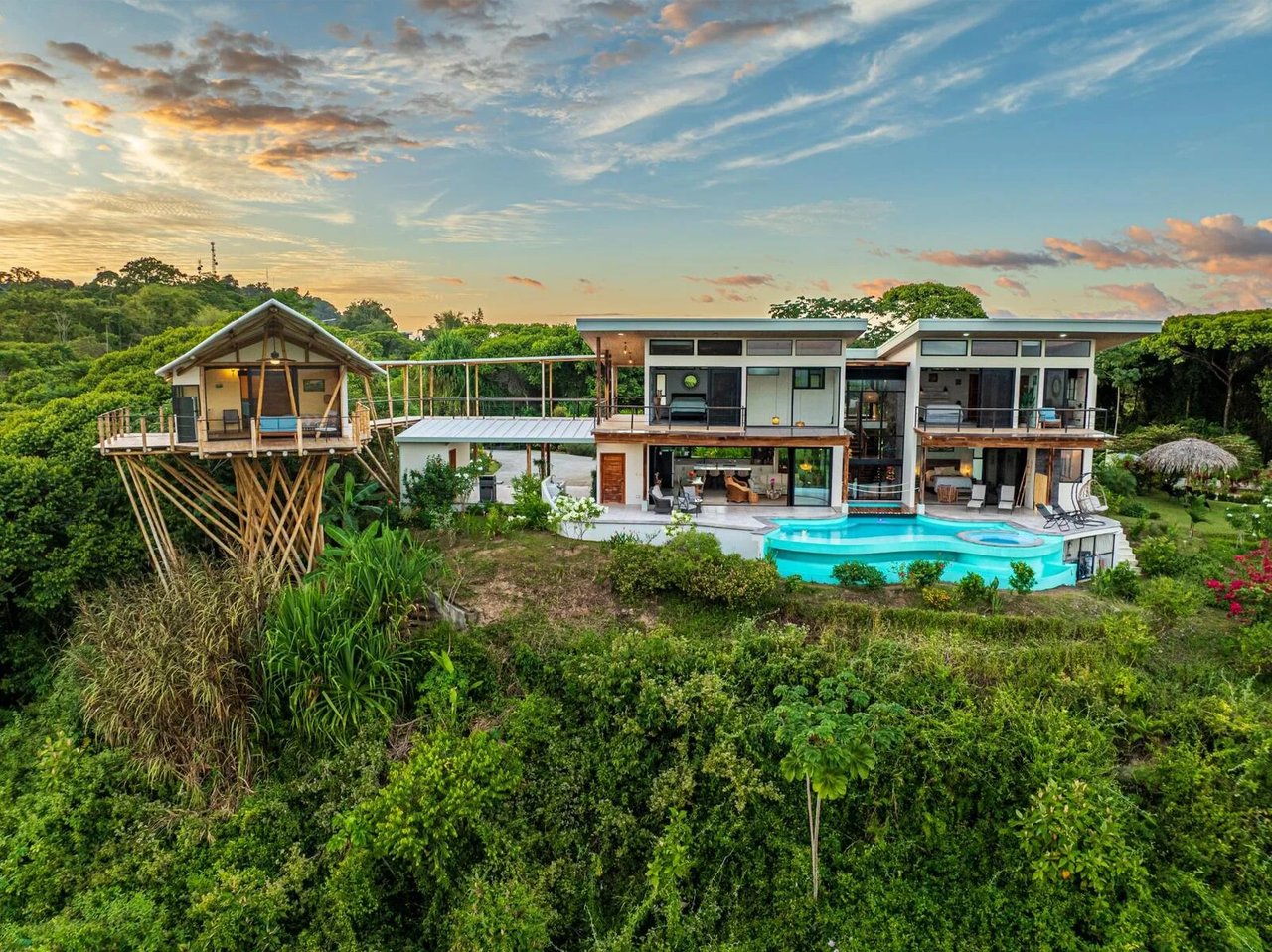 Modern Mountain View Estate, Manuel Antonio, Puntarenas